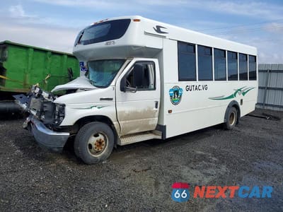 Drugie zdjęcie samochodu z przodu: 2023 FORD ECONOLINE E450 SUPER DUTY CUTAWAY VAN VIN:1FDFE4FNXPDD28272 - miniatura