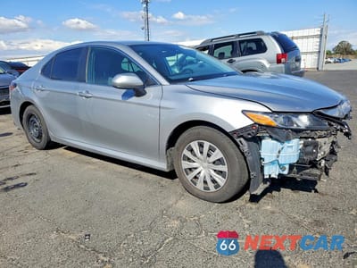 Czwarte zdjęcie samochodu z boku: 2022 TOYOTA CAMRY LE VIN:4T1C31AKXNU582632 - miniatura