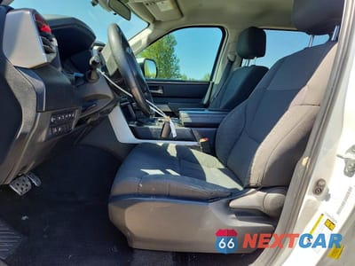 Zdjęcie 7 z 12 samochodu: 2022 TOYOTA TUNDRA CREWMAX SR5 VIN:5TFLA5EC2NX007170 - miniatura