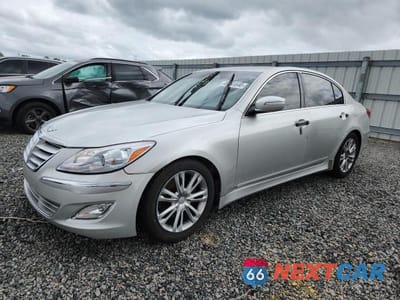2013 HYUNDAI GENESIS 3.8L KMHGC4DD5DU240939 - główne zdjęcie licytacji z USA - miniatura