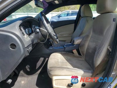 Zdjęcie 7 z 12 samochodu: 2011 DODGE CHARGER VIN:2B3CL3CG2BH554543 - miniatura