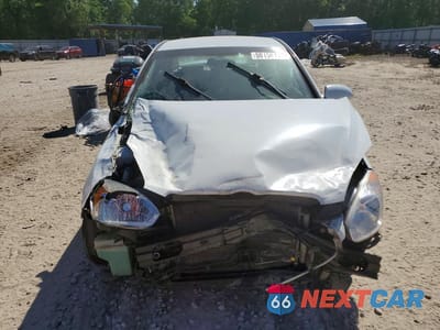 Piąte zdjęcie samochodu w środku: 2009 HYUNDAI ACCENT GLS VIN:KMHCN46C09U306625 - miniatura