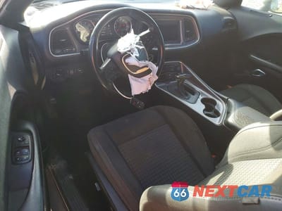 Zdjęcie 8 z 12 samochodu: 2019 DODGE CHALLENGER SXT VIN:2C3CDZAG7KH632370 - miniatura