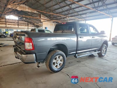 Trzecie zdjęcie samochodu z tyłu: 2021 RAM 2500 BIG HORN VIN:3C6UR5DL0MG556844 - miniatura