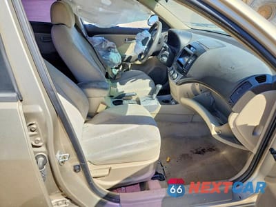 Zdjęcie 7 z 12 samochodu: 2007 HYUNDAI ELANTRA GL VIN:KMHDU46D27U233643 - miniatura