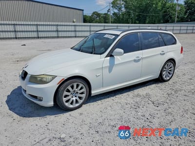 2011 BMW 328 I WBAUT9C50BA191546 - główne zdjęcie licytacji z USA - miniatura