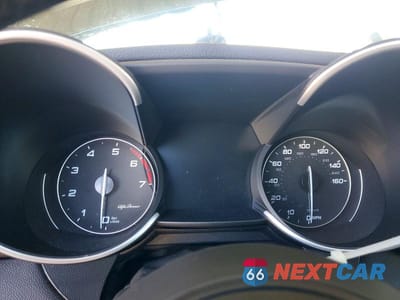 Zdjęcie 9 z 12 samochodu: 2022 ALFA ROMEO GIULIA SUPER VIN:ZARFAMBN4N7656858 - miniatura