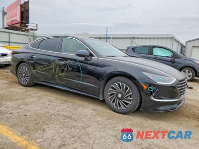 Czwarte zdjęcie samochodu z boku: 2020 HYUNDAI SONATA HYBRID LIMITED VIN:KMHL54JJ8LA015336 - miniatura