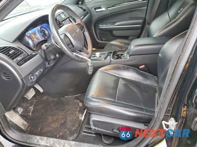 Zdjęcie 7 z 13 samochodu: 2023 CHRYSLER 300 S VIN:2C3CCAGG7PH593329 - miniatura