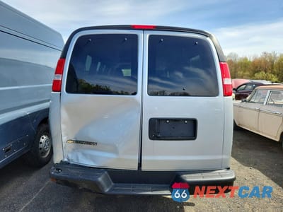 Zdjęcie 6 z 13 samochodu: 2025 CHEVROLET EXPRESS G2500 LS VIN:1GAWGEFP2S1262583 - miniatura