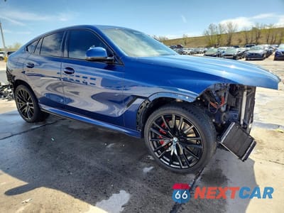 Czwarte zdjęcie samochodu z boku: 2022 BMW X6 M50I VIN:5UXCY8C04N9J15072 - miniatura