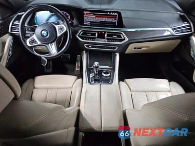 Zdjęcie 8 z 13 samochodu: 2021 BMW X6 M50I VIN:5UXCY8C04M9E21187 - miniatura
