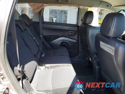 Zdjęcie 10 z 12 samochodu: 2010 MITSUBISHI OUTLANDER SE VIN:JA4AS3AW0AZ016919 - miniatura