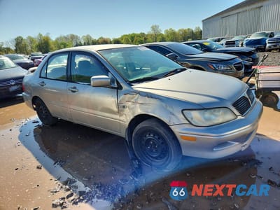 Czwarte zdjęcie samochodu z boku: 2002 MITSUBISHI LANCER ES VIN:JA3AJ26E42U062138 - miniatura