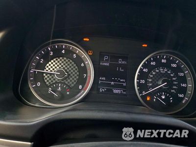 Zdjęcie 9 z 12 samochodu: 2019 HYUNDAI ELANTRA VIN:KMHD74LF6KU754435 - miniatura