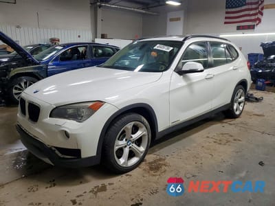 2013 BMW X1 XDRIVE35I WBAVM5C50DVV90477 - główne zdjęcie licytacji z USA - miniatura