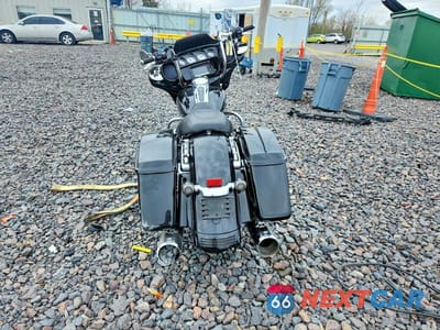 Czwarte zdjęcie samochodu z boku: 2017 HARLEY-DAVIDSON FLHXS STREET GLIDE SPECIAL VIN:1HD1KRC11HB621978 - miniatura