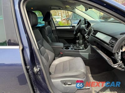 Piąte zdjęcie samochodu w środku: 2013 VOLKSWAGEN TOUAREG V6 TDI VIN:WVGEP9BP7DD013922 - miniatura