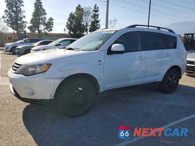 2008 MITSUBISHI OUTLANDER LS JA4MS31X98Z013811 - główne zdjęcie licytacji z USA - miniatura