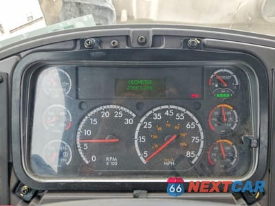 Zdjęcie 8 z 10 samochodu: 2016 FREIGHTLINER M2 106 MED VIN:3AKBCXDT6GDFY6150 - miniatura