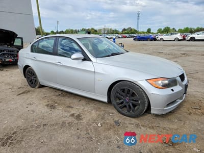 Czwarte zdjęcie samochodu z boku: 2006 BMW 325 I VIN:WBAVB13556PT24328 - miniatura