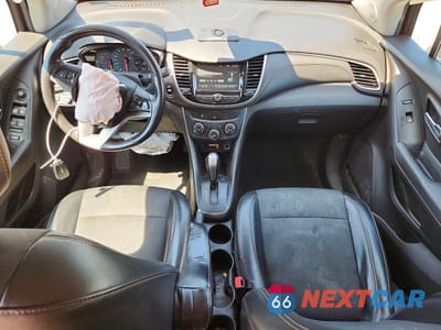 Zdjęcie 8 z 13 samochodu: 2017 CHEVROLET TRAX 1LT VIN:3GNCJLSB9HL204117 - miniatura