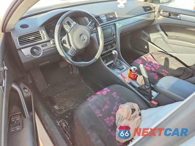 Zdjęcie 8 z 12 samochodu: 2014 VOLKSWAGEN PASSAT SE VIN:1VWBS7A34EC049757 - miniatura