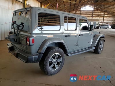 Trzecie zdjęcie samochodu z tyłu: 2023 JEEP WRANGLER SAHARA VIN:1C4HJXEN4PW668761 - miniatura