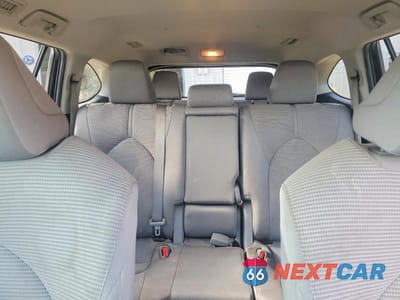 Zdjęcie 10 z 12 samochodu: 2022 TOYOTA HIGHLANDER L VIN:5TDCZRAH1NS139375 - miniatura