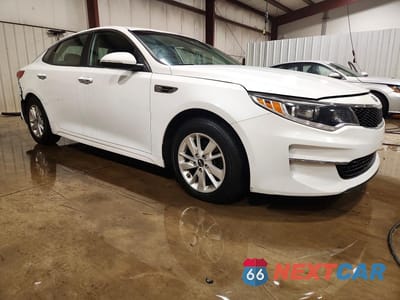 Czwarte zdjęcie samochodu z boku: 2017 KIA OPTIMA LX VIN:5XXGT4L38HG145137 - miniatura
