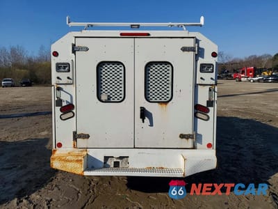 Zdjęcie 6 z 13 samochodu: 2017 FORD ECONOLINE E350 SUPER DUTY CUTAWAY VAN VIN:1FDWE3F66HDC46494 - miniatura