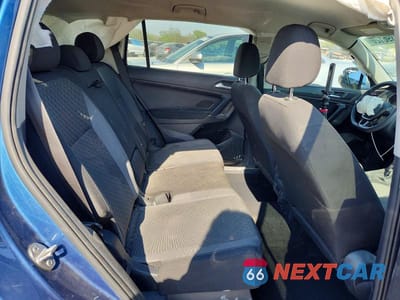 Zdjęcie 11 z 13 samochodu: 2018 VOLKSWAGEN TIGUAN S VIN:3VV0B7AX8JM018454 - miniatura