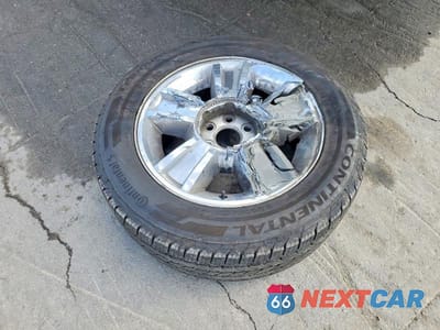 Zdjęcie 13 z 14 samochodu: 2013 CHEVROLET SUBURBAN C1500 LT VIN:1GNSCJE03DR103811 - miniatura