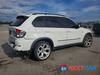 Trzecie zdjęcie samochodu z tyłu: 2013 BMW X5 XDRIVE35I VIN:5UXZV4C57D0E14939 - miniatura