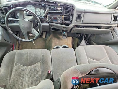 Zdjęcie 8 z 13 samochodu: 2005 CHEVROLET SILVERADO C1500 VIN:2GCEC13T151332694 - miniatura