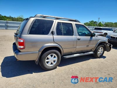 Trzecie zdjęcie samochodu z tyłu: 2002 NISSAN PATHFINDER SE VIN:JN8DR09Y72W720142 - miniatura