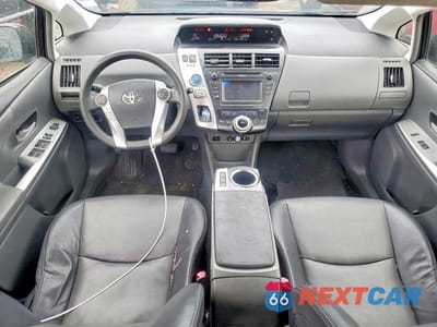 Zdjęcie 8 z 12 samochodu: 2012 TOYOTA PRIUS V FIVE VIN:JTDZN3EUXC3040112 - miniatura