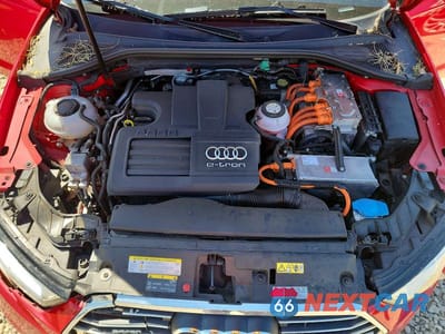 Zdjęcie 11 z 12 samochodu: 2018 AUDI A3 E-TRON PREMIUM VIN:WAUUPBFF8JA082010 - miniatura