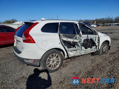 Trzecie zdjęcie samochodu z tyłu: 2010 VOLVO XC60 T6 VIN:YV4992DZ8A2021649 - miniatura