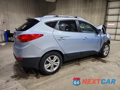 Trzecie zdjęcie samochodu z tyłu: 2011 HYUNDAI TUCSON GLS VIN:KM8JUCAC0BU200676 - miniatura