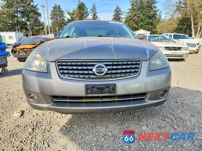 Piąte zdjęcie samochodu w środku: 2005 NISSAN ALTIMA 2.5 VIN:1N4AL11E95N471544 - miniatura