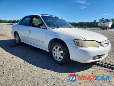 Czwarte zdjęcie samochodu z boku: 2002 HONDA ACCORD EX VIN:1HGCG566X2A148981 - miniatura
