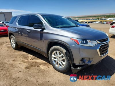 Czwarte zdjęcie samochodu z boku: 2021 CHEVROLET TRAVERSE LS VIN:1GNERFKW3MJ209031 - miniatura