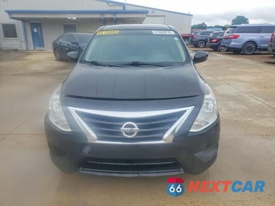 Piąte zdjęcie samochodu w środku: 2019 NISSAN VERSA SV VIN:3N1CN7AP3KL804594 - miniatura