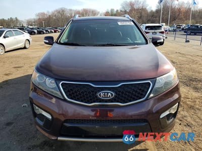 Piąte zdjęcie samochodu w środku: 2012 KIA SORENTO SX VIN:5XYKWDA29CG274827 - miniatura