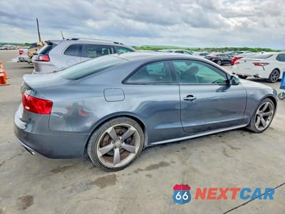 Trzecie zdjęcie samochodu z tyłu: 2015 AUDI S5 PREMIUM PLUS VIN:WAUCGAFR3FA055305 - miniatura