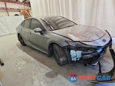Czwarte zdjęcie samochodu z boku: 2025 TOYOTA CAMRY SE VIN:4T1DAACK4SU605731 - miniatura
