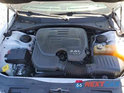 Zdjęcie 11 z 12 samochodu: 2016 CHRYSLER 300 S VIN:2C3CCABG6GH269120 - miniatura