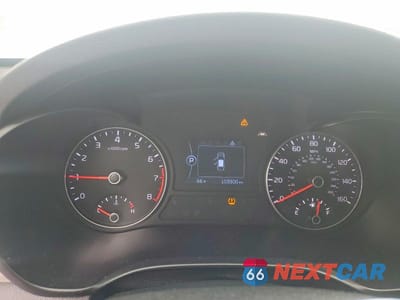 Zdjęcie 9 z 12 samochodu: 2017 KIA OPTIMA EX VIN:5XXGU4L33HG134673 - miniatura