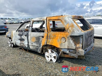 Drugie zdjęcie samochodu z przodu: 2006 JEEP GRAND CHEROKEE LAREDO VIN:1J4GR48KX6C147770 - miniatura